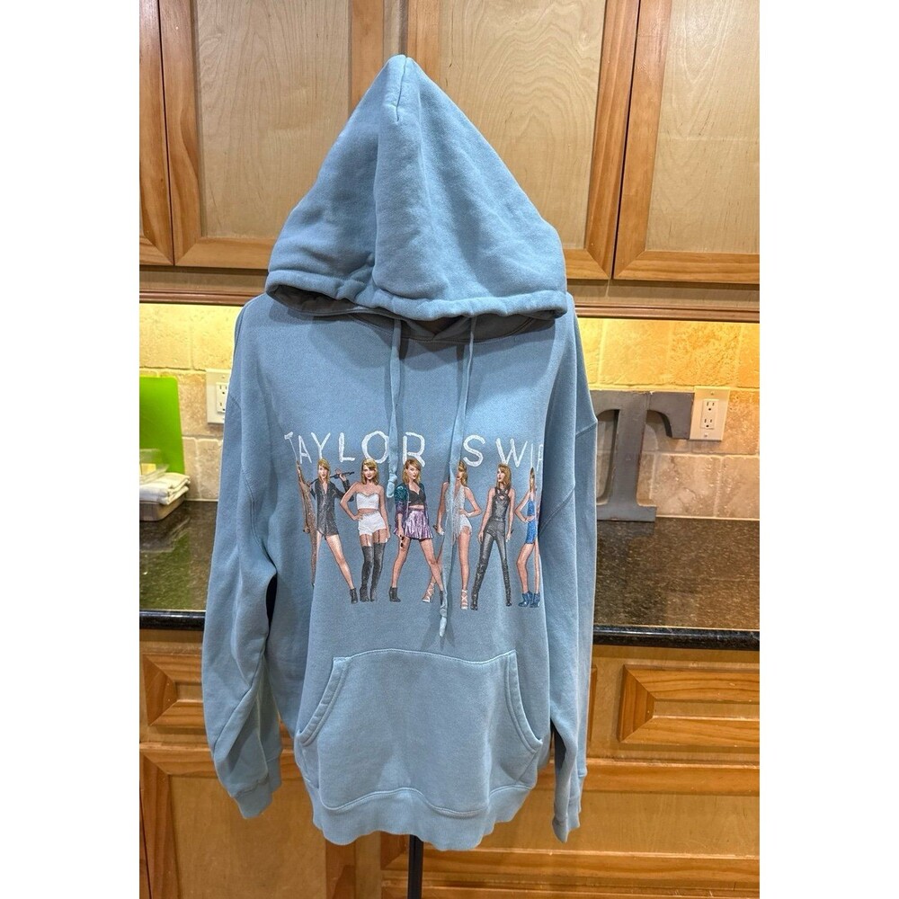 Taylor Swift Official 1989 Taylor’s Version Hooded Sweatshirt Size L NWOT
